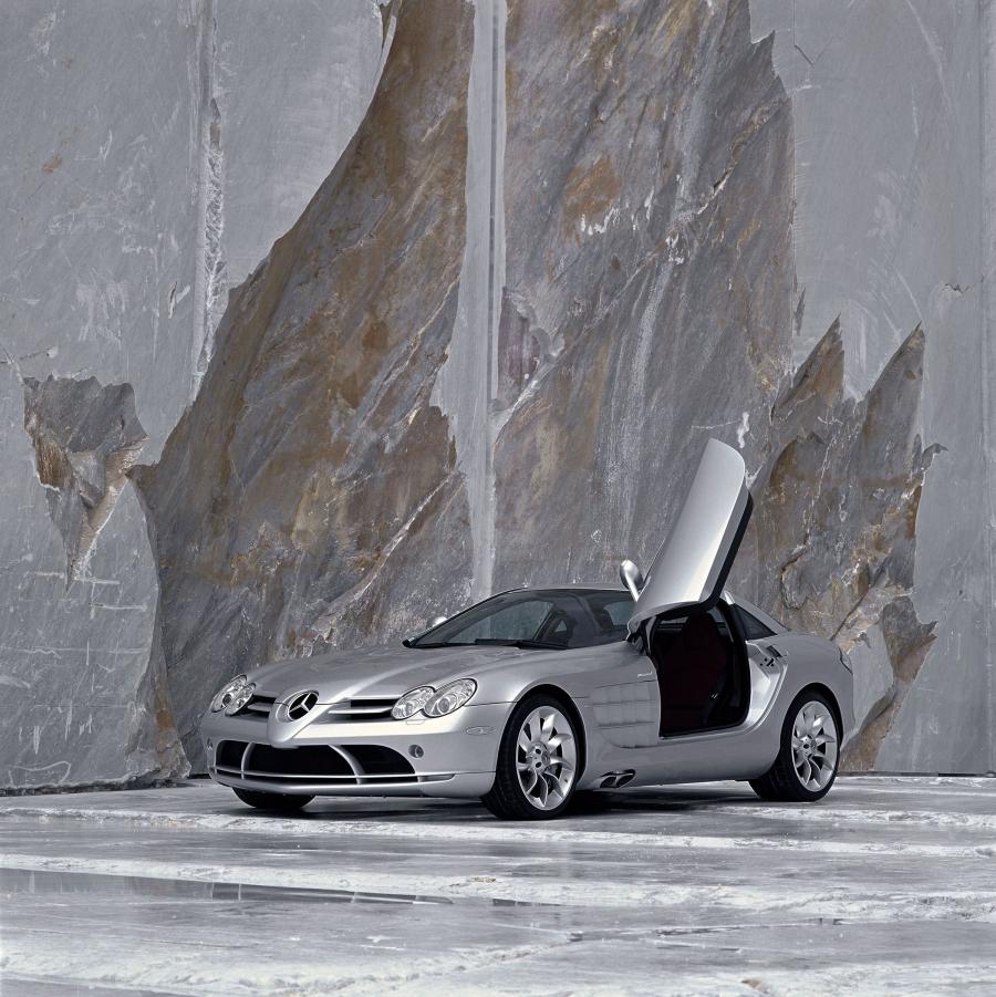  Mercedes-Benz SLR McLaren 2003 года  (фото 264 из 319)